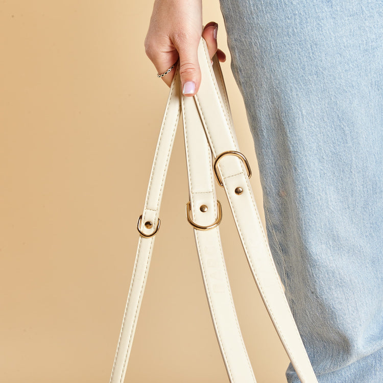 Close Up of Ivory City Leads from Dog Set