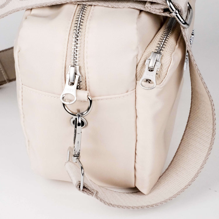 Cream Everyday Dog Walking Bag